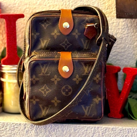 Louis Vuitton Handbags - Louis Vuitton
LV Monogram Amazone
Crossbody bag